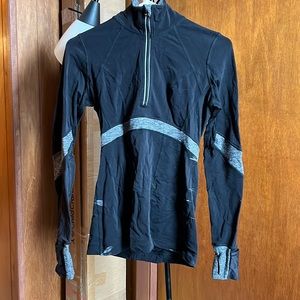 Lululemon size 4 black long sleeve top